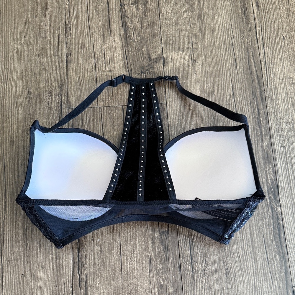 Victorias Secret 32D Black Velvet Racerback Bra Studs